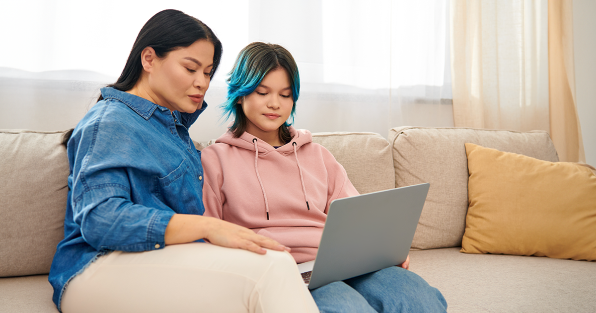 Teenagers Using Computer Safety Internet Safety for Teens - The Annie E. Casey Foundation
